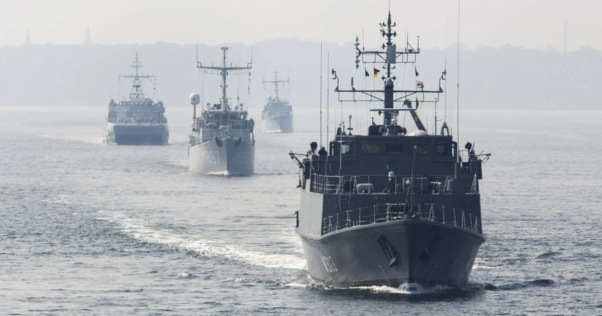 Мінні тральники ВМС України прямують Ормузькою протокою для захисту судноплавства