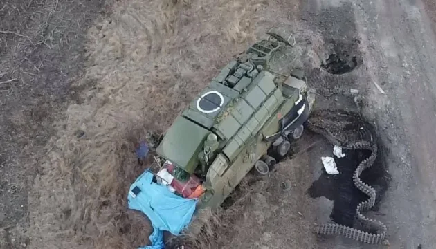 Знищена ЗСУ ворожа техніка на складі ПММ у районі Ровеньок