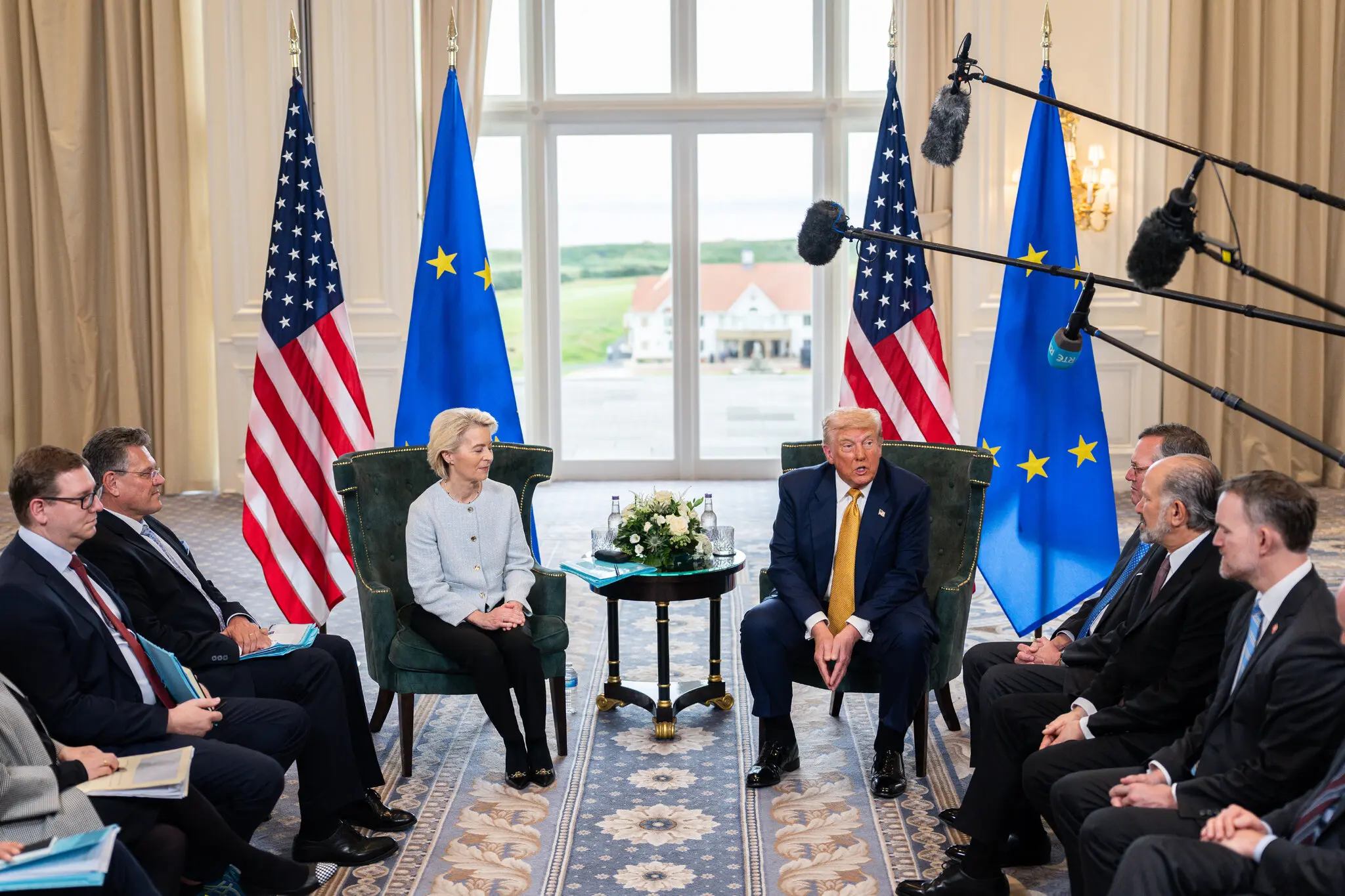 Встреча лидеров ЕС и США по торговому соглашению о тарифах на импорт