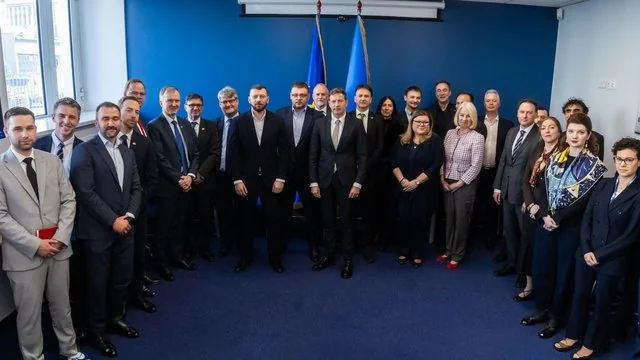 Посли ЄС з керівництвом НАБУ та САП під час зустрічі у Представництві ЄС