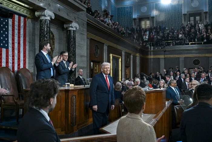 Дональд Трамп у Конгресі США під час голосування за Ukraine Support Act