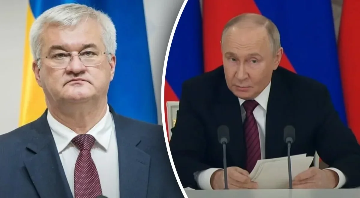 Андрій Сибіга та Володимир Путін на тлі прапорів України й Росії
