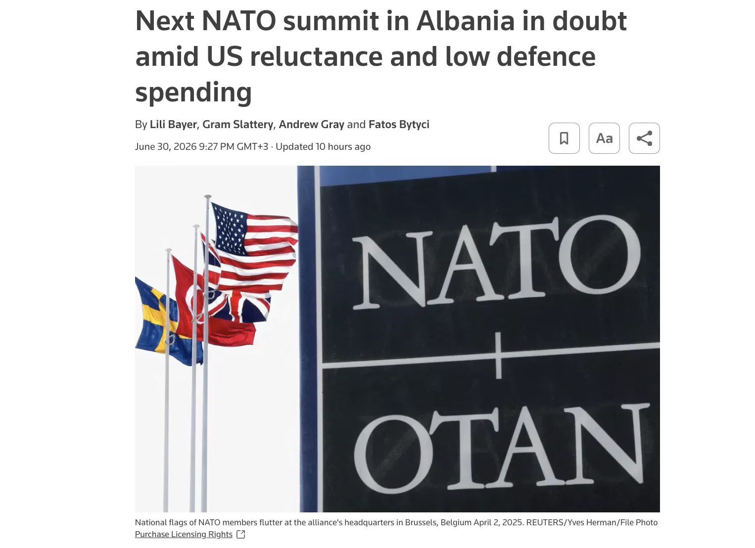 Прапори країн НАТО біля штаб-квартири альянсу в Брюсселі